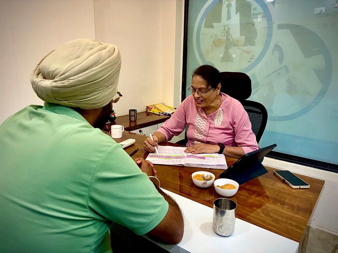 Sharing guidance with a client over a handwritten chart